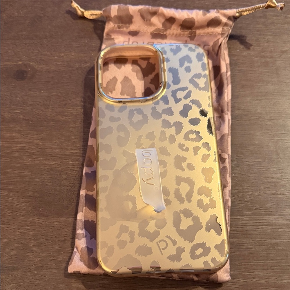 Loopy Gold Leopard